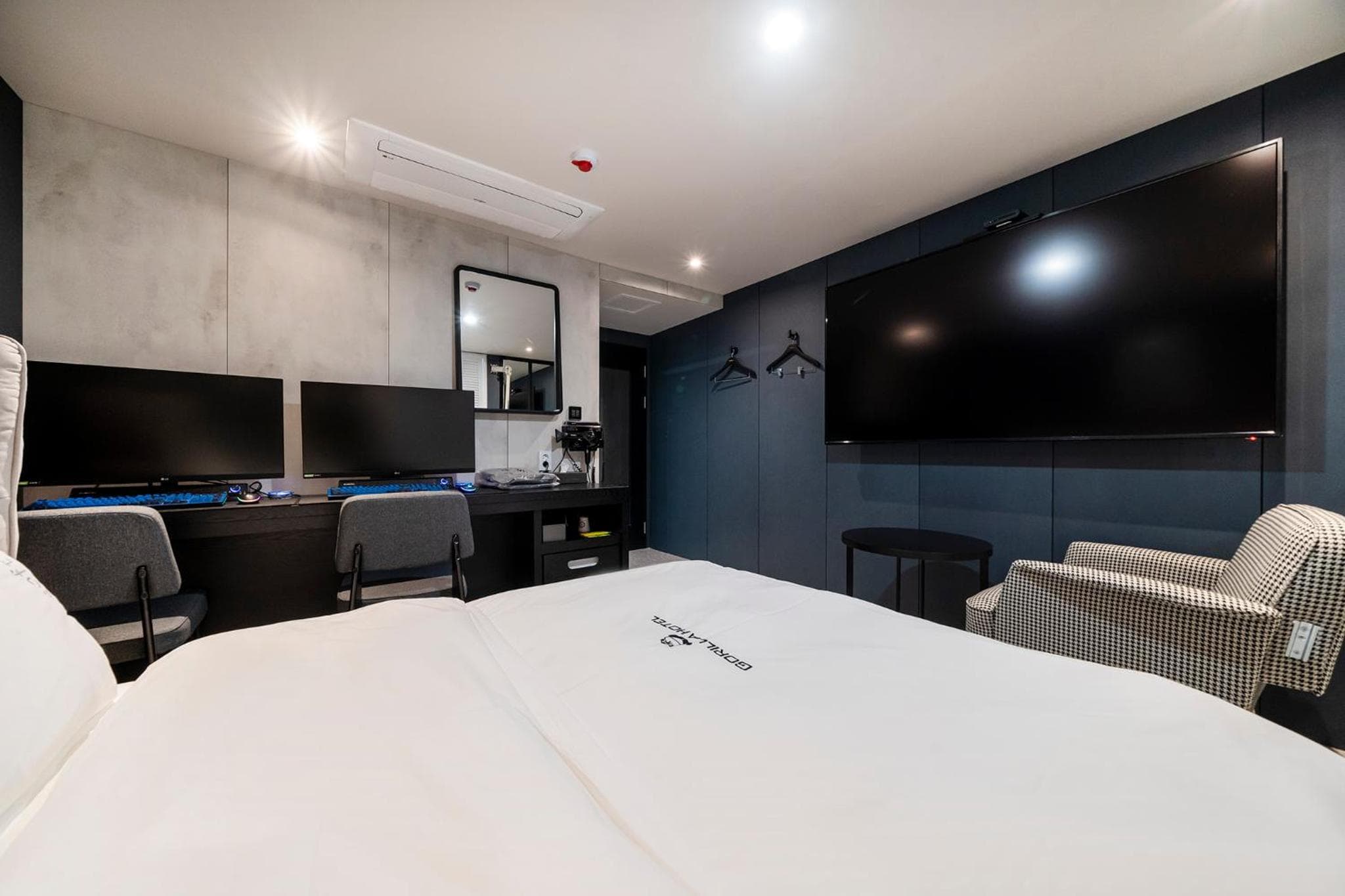 Gorilla Hotel photo 4