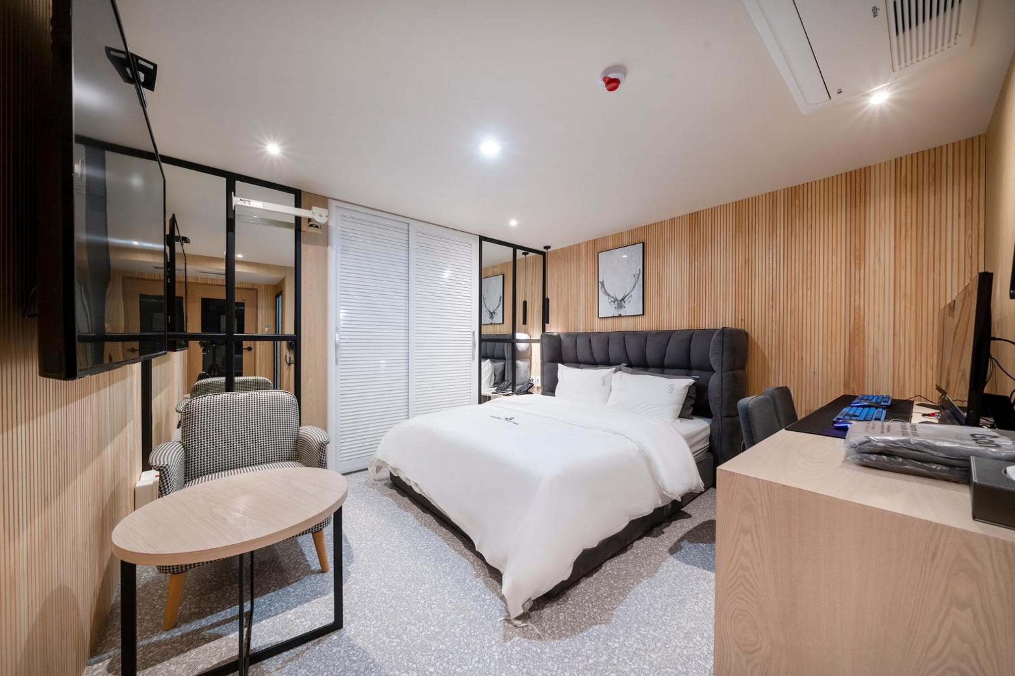 Gorilla Hotel photo 2