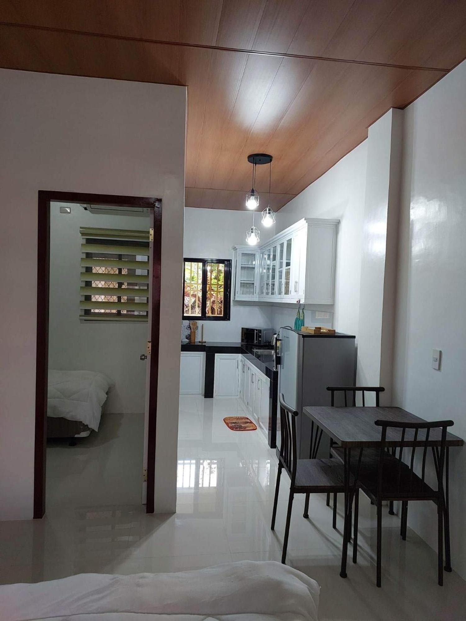 FLB Apartelle Los Banos photo 2