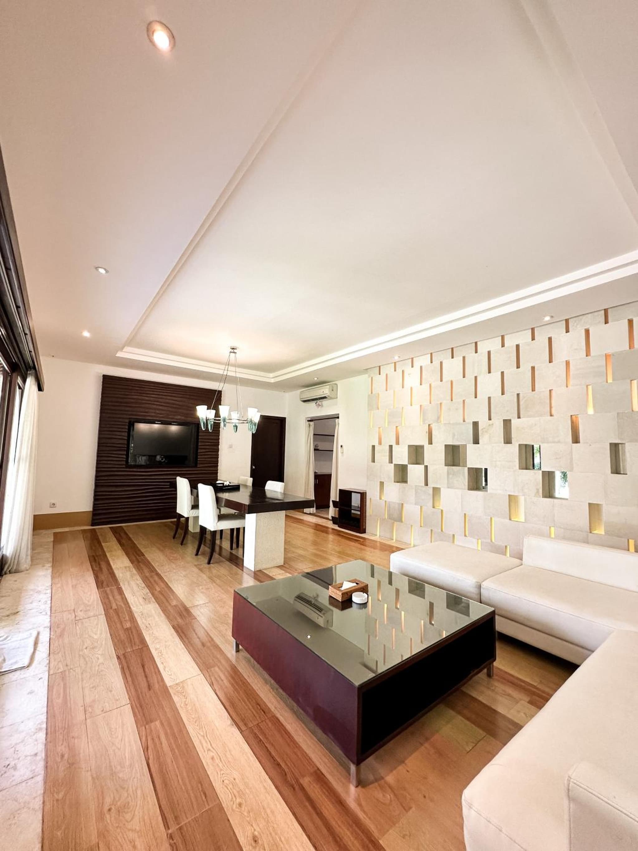 The Wangsa Hotel and Villas Benoa photo 2