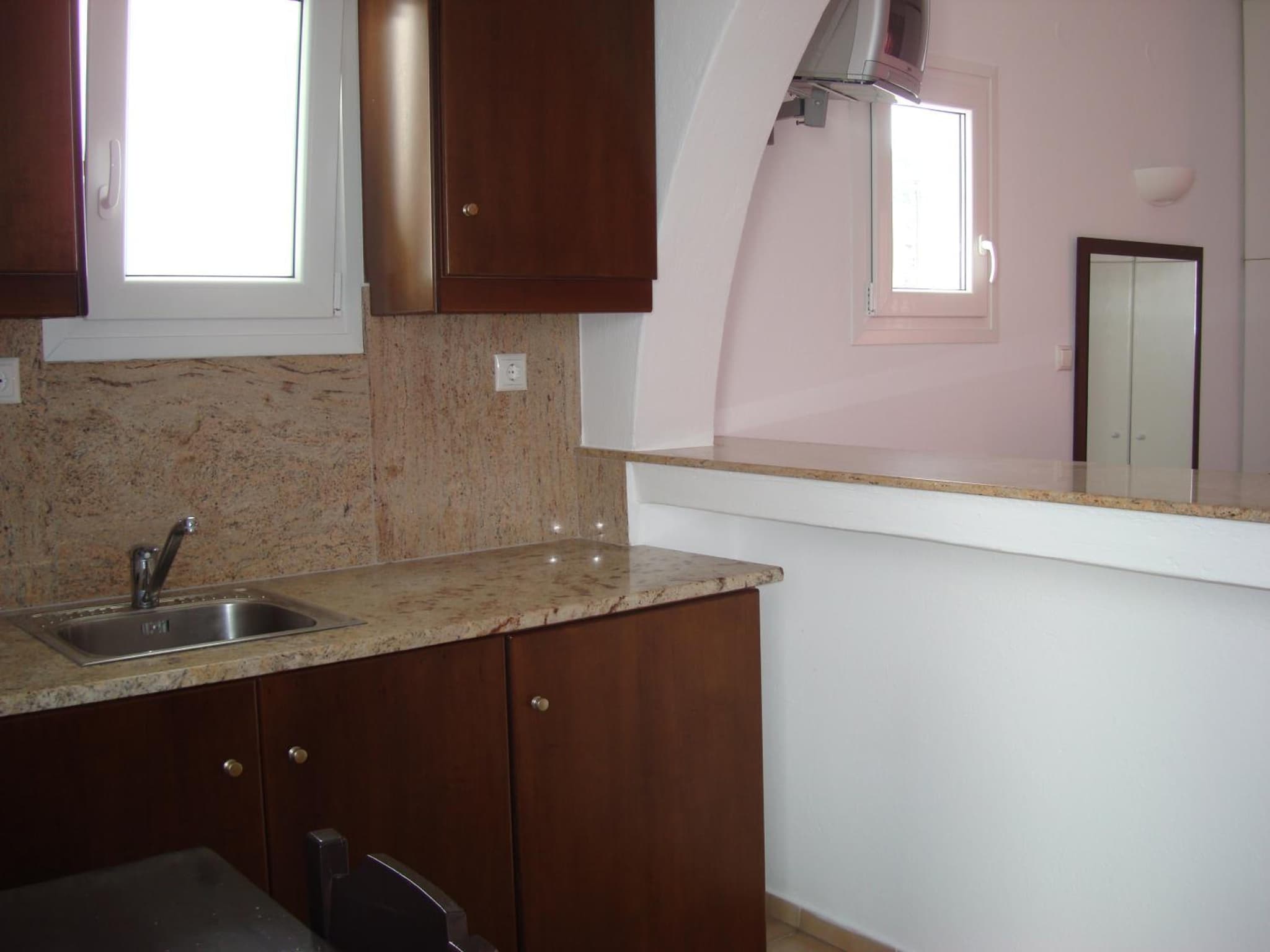 Elena Studios & Suites photo 8