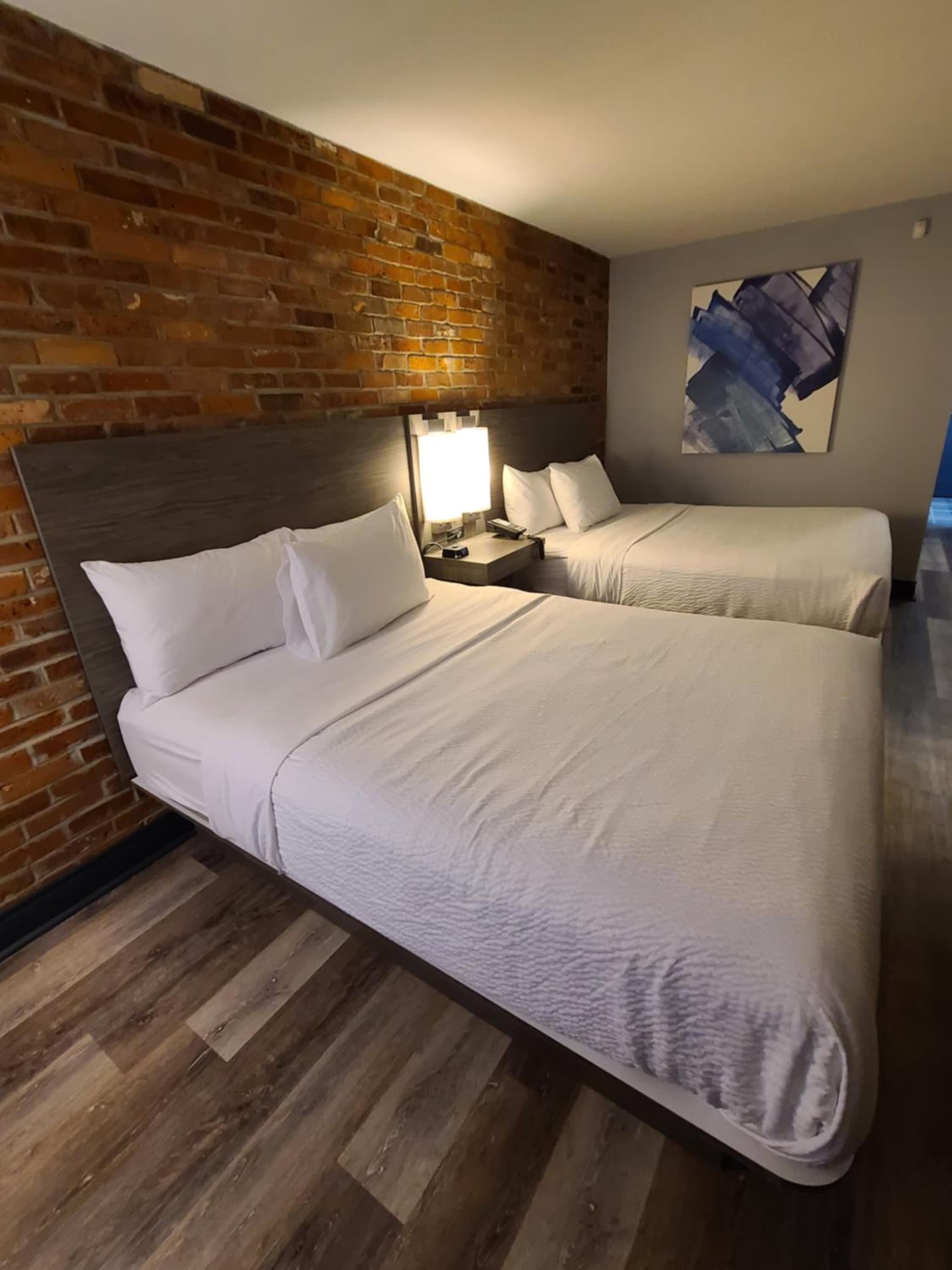 Travelodge by Wyndham Barrie photo 2