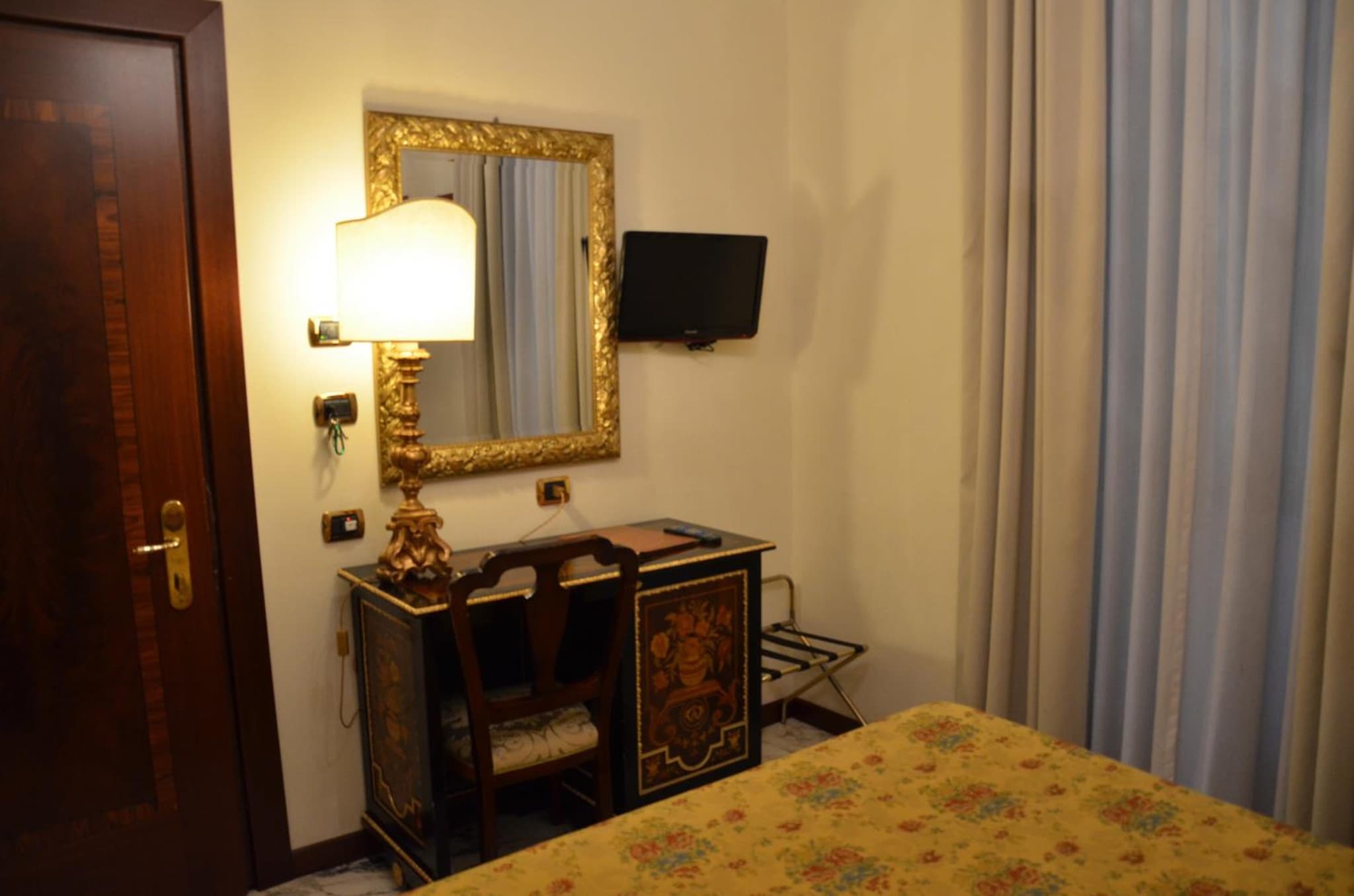 Hotel Des Epoques photo 6
