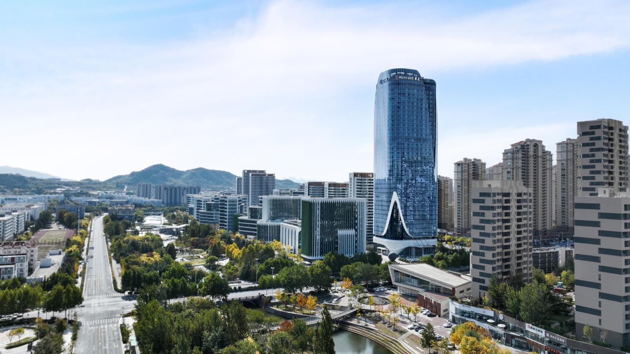 HUALUXE Hotels and Resorts Qingdao Licang