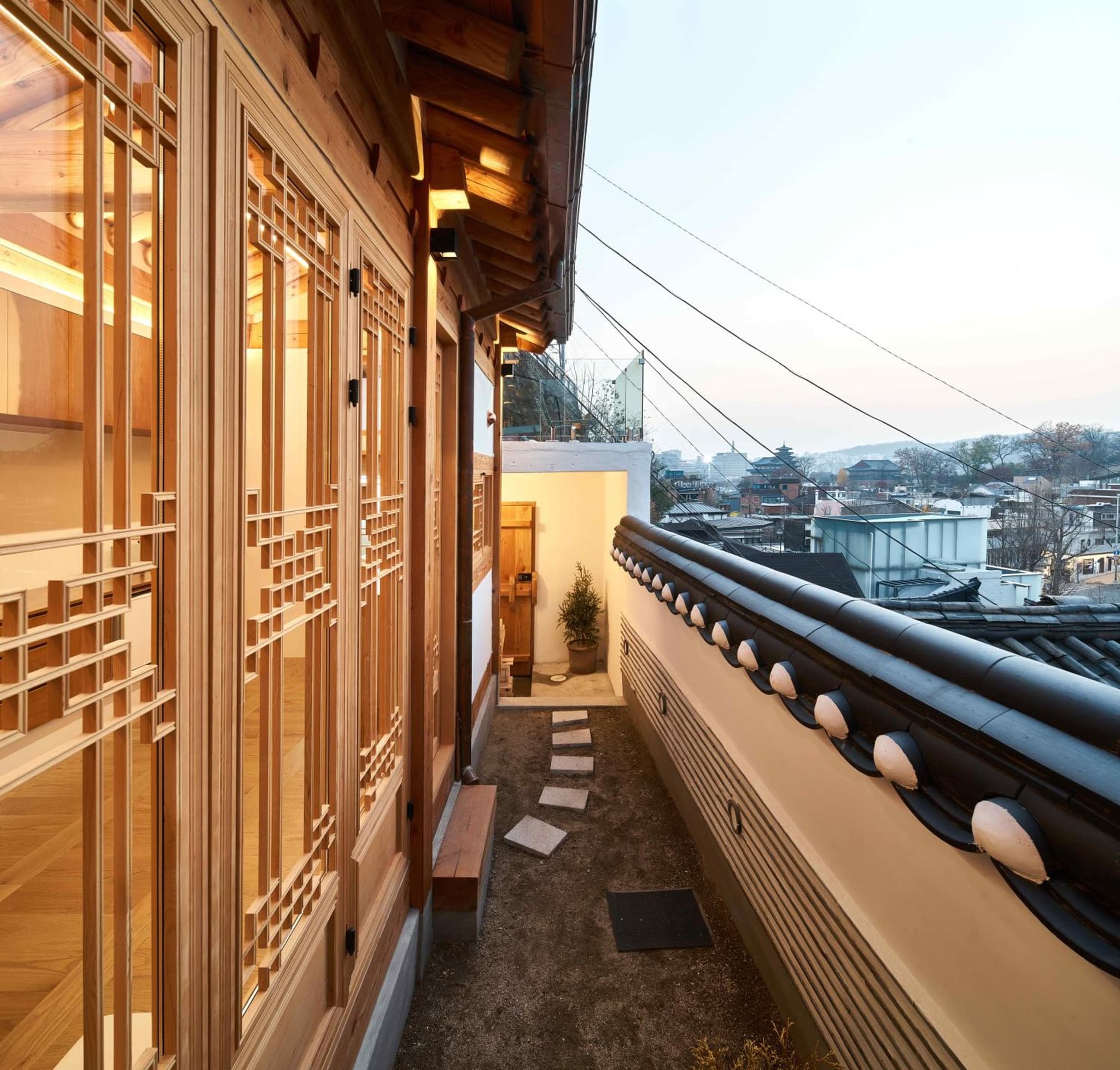 Luxury Hanok Stay Cloudscape photo 3
