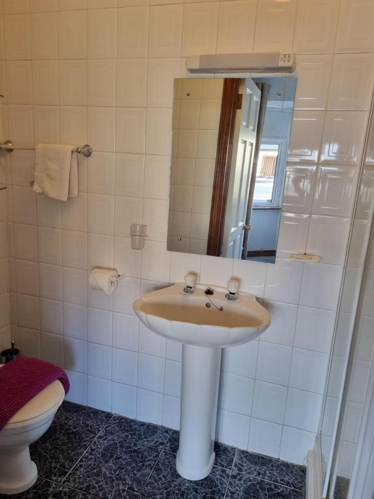 Asgard Guest House photo 5
