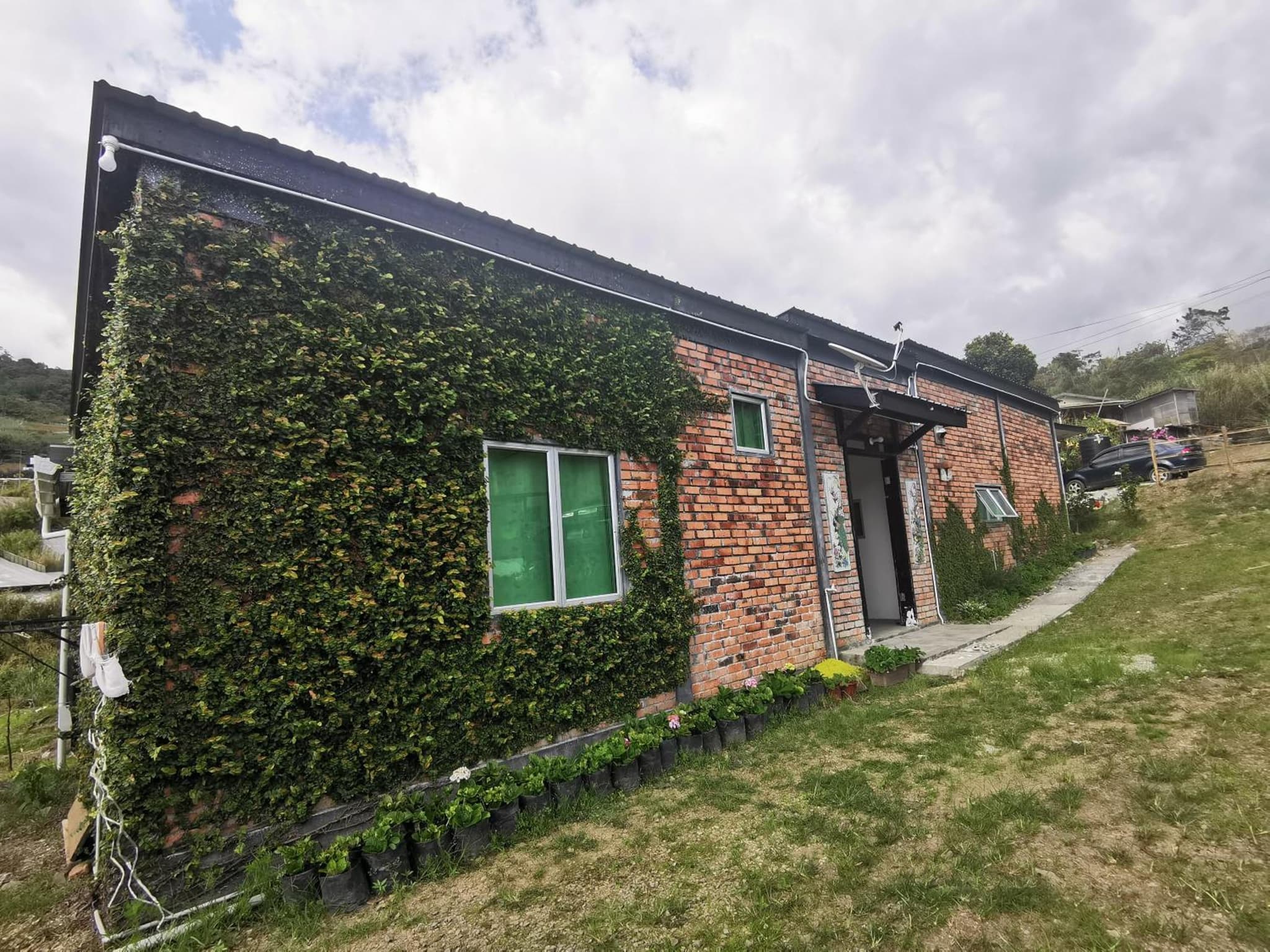 KOMOWANAN HOMESTAY photo 2