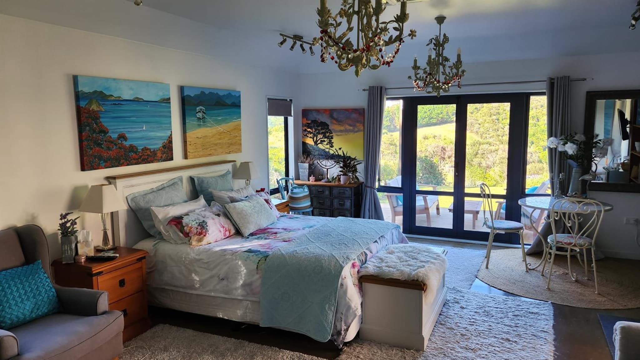 Boutique Art Retreat photo 6