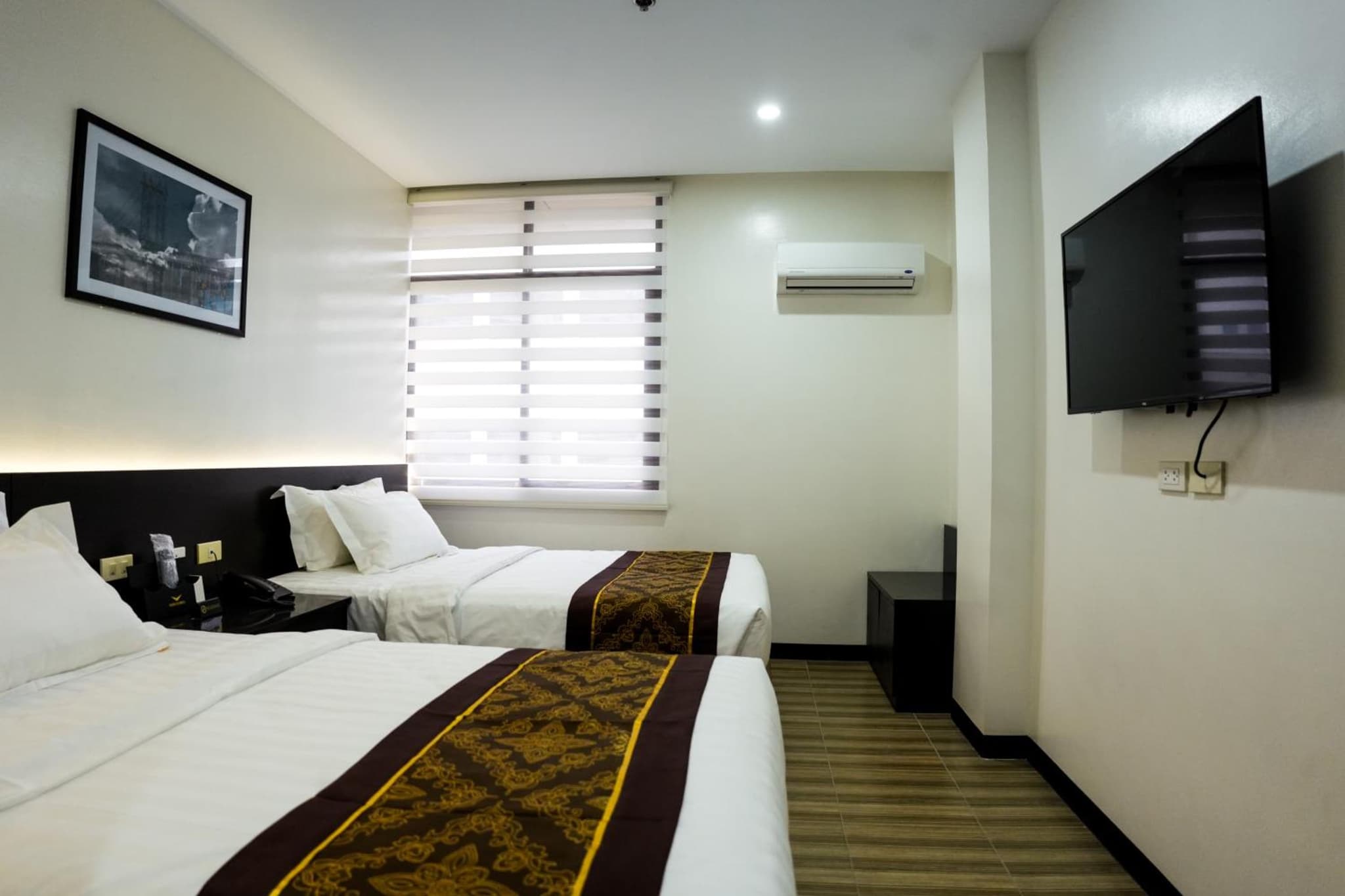 PRIMELUXE HOTEL photo 2