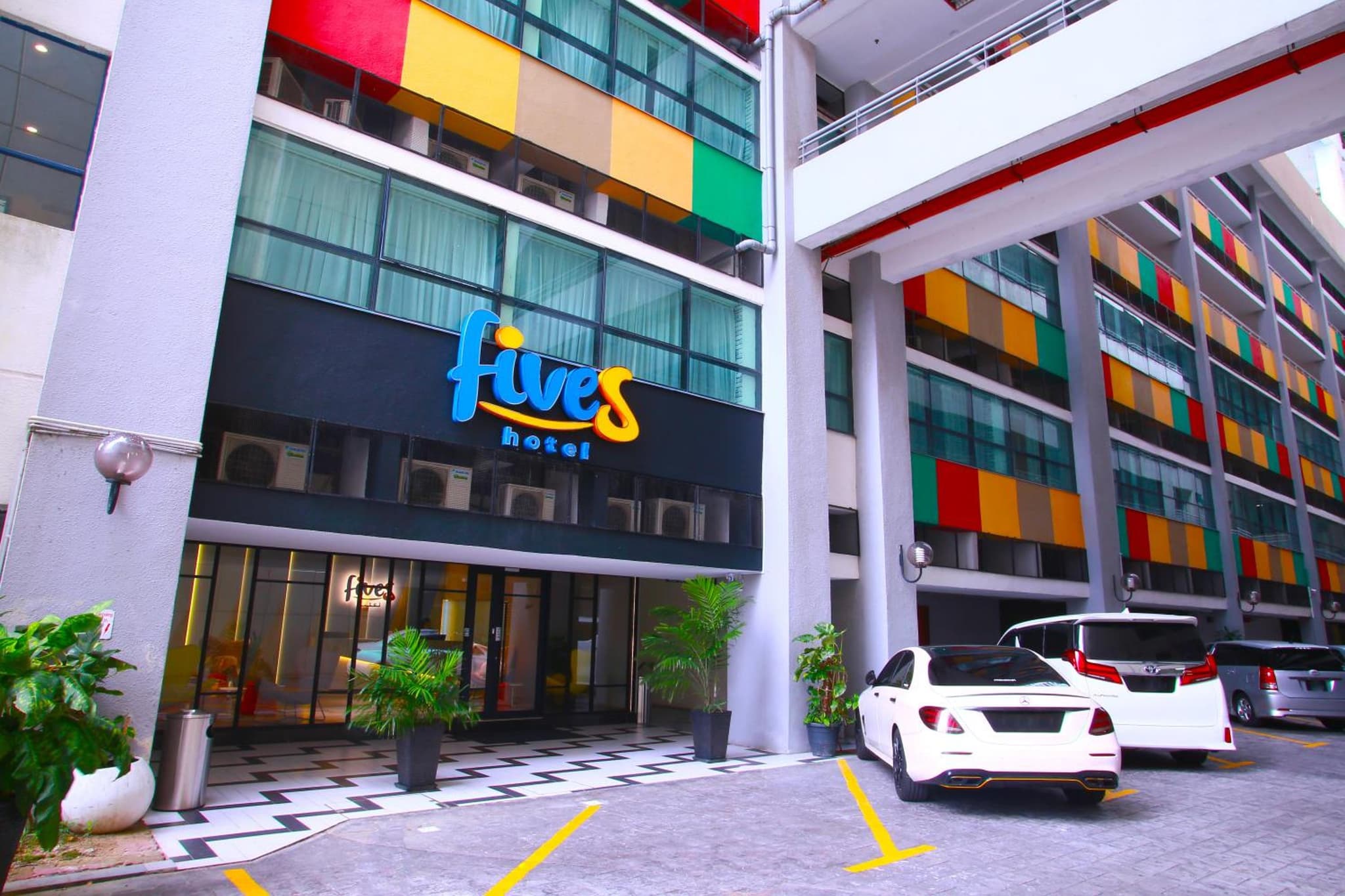 Fives Hotel DNP photo 3