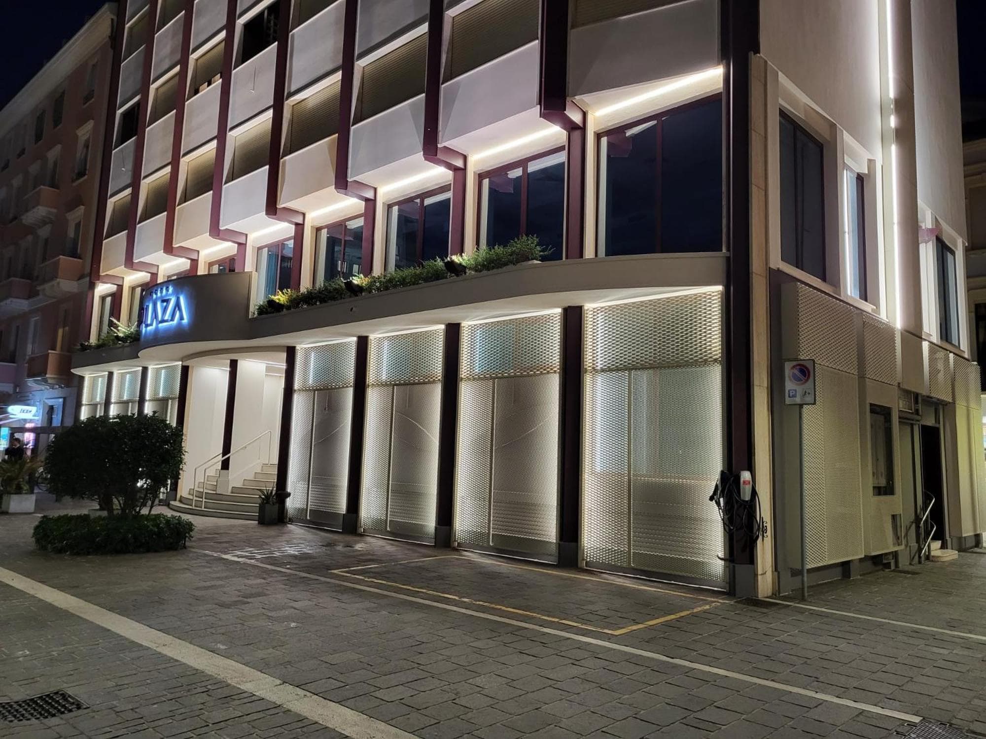 Hotel Plaza photo 4