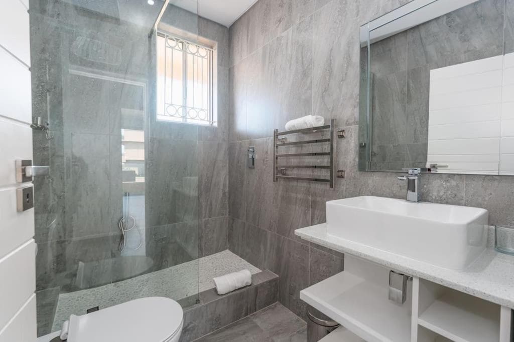 401 Bermuda Endless ocean views photo 2