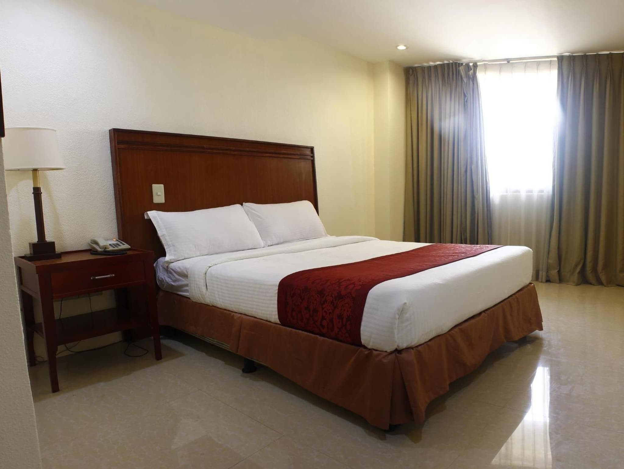 Chinatown Lai Lai Hotel Inc photo 9