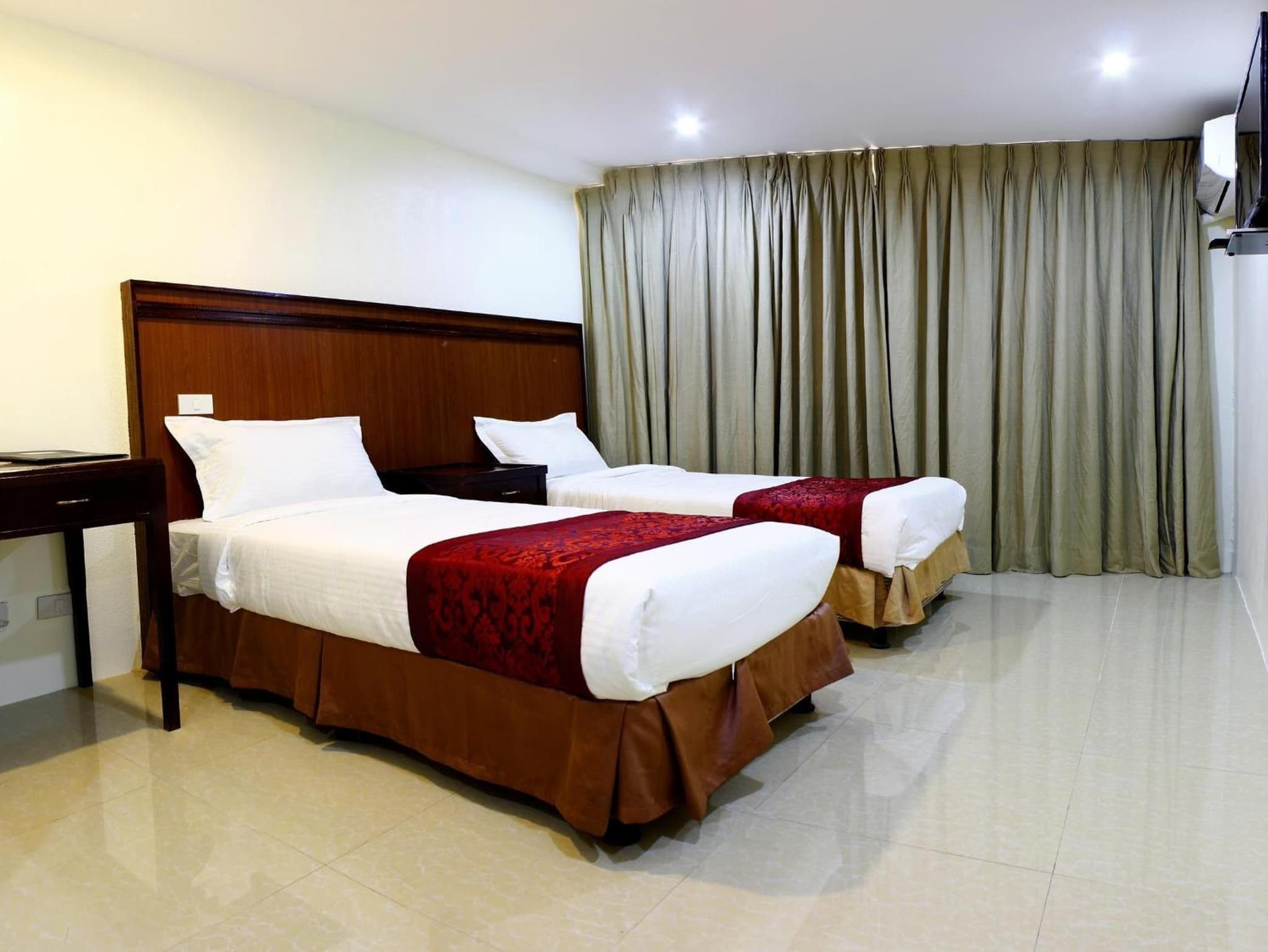Chinatown Lai Lai Hotel Inc photo 5