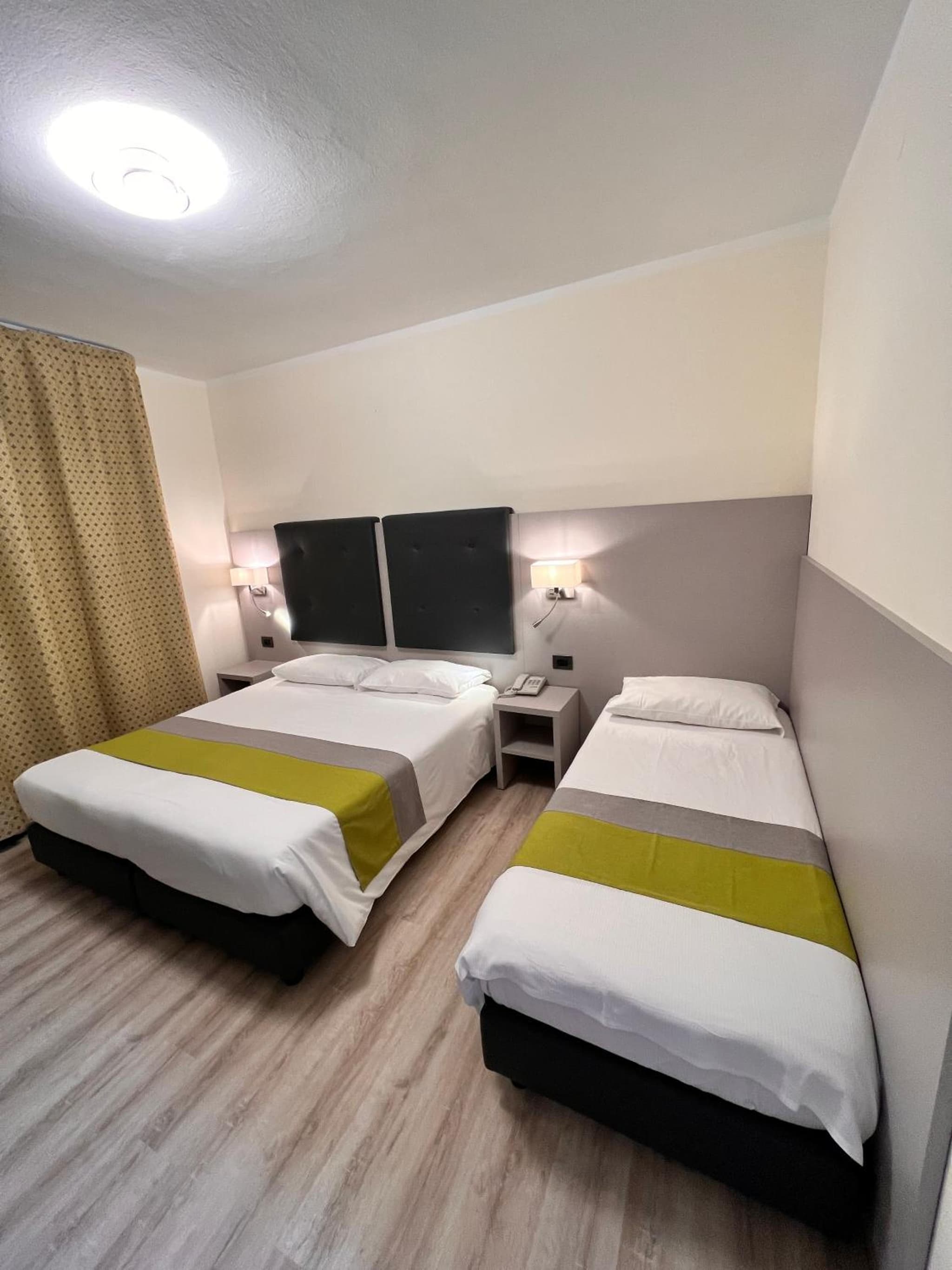 Hotel Aurora photo 4