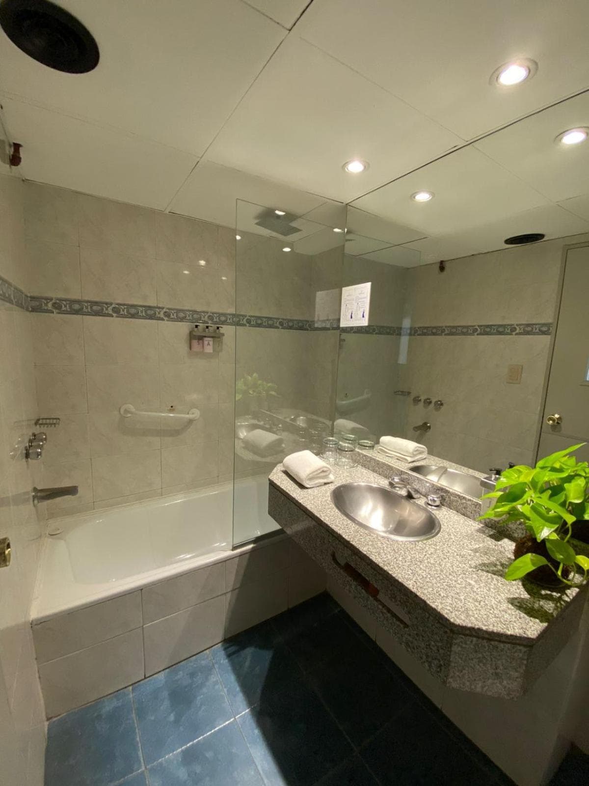 Garden Park Hotel photo 4