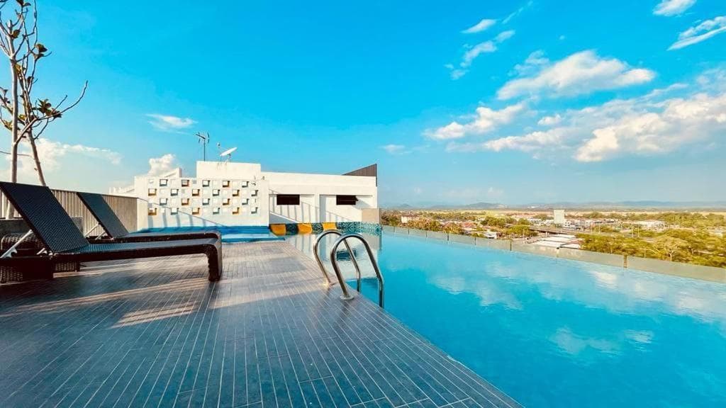 CityViu at Imperio Professional Suites