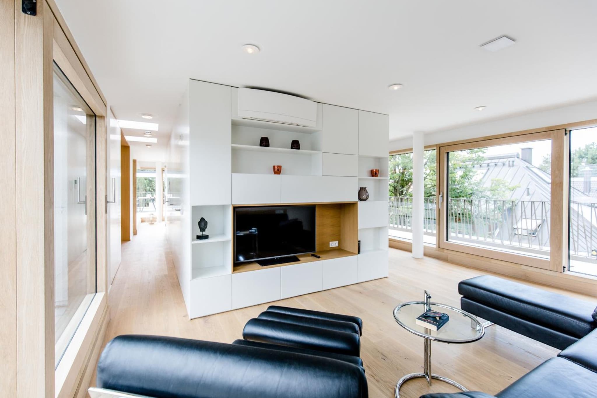 Max Lodging Serviced Apartments photo 3