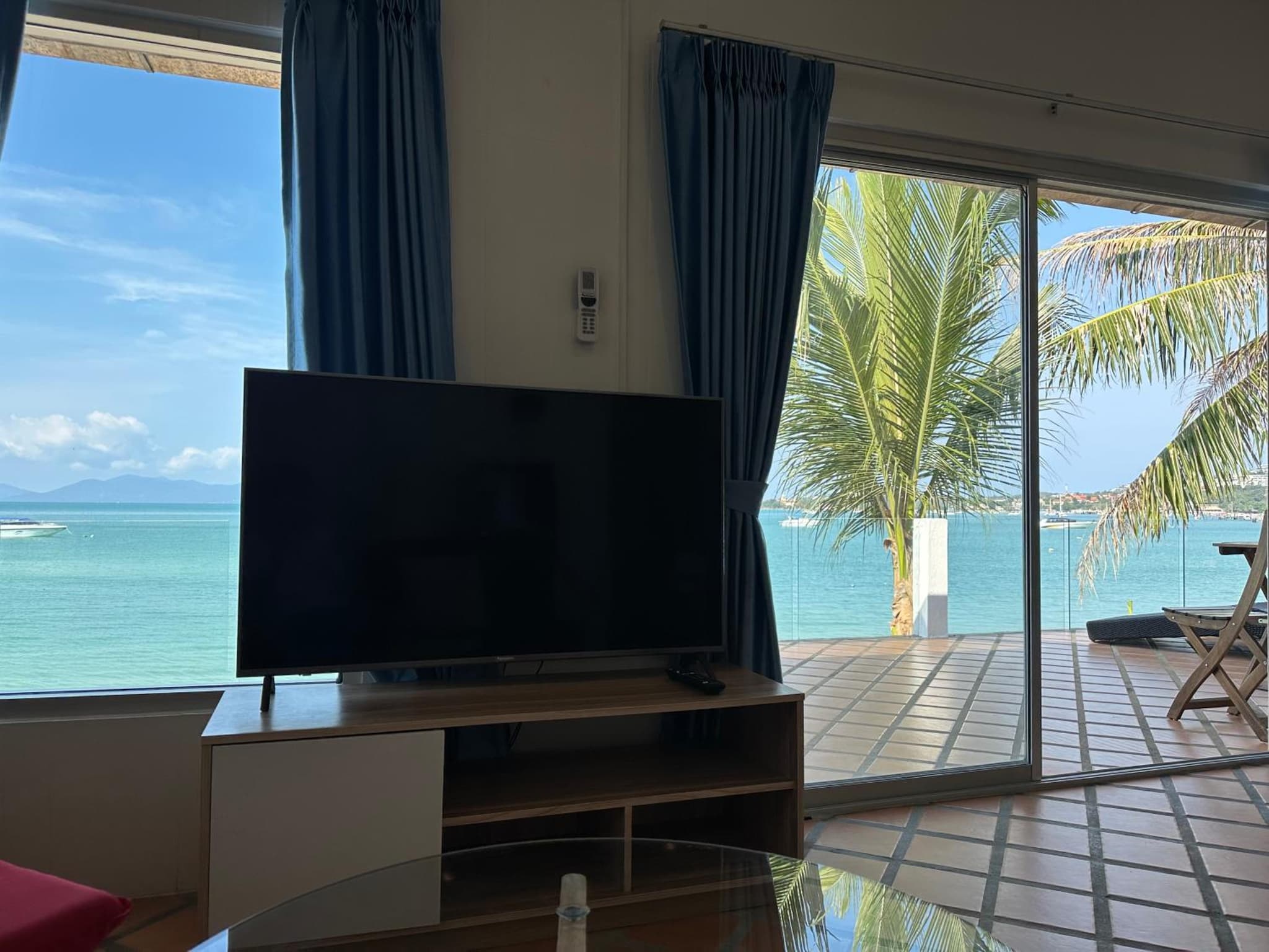 Bangrak Pier Bungalow photo 7
