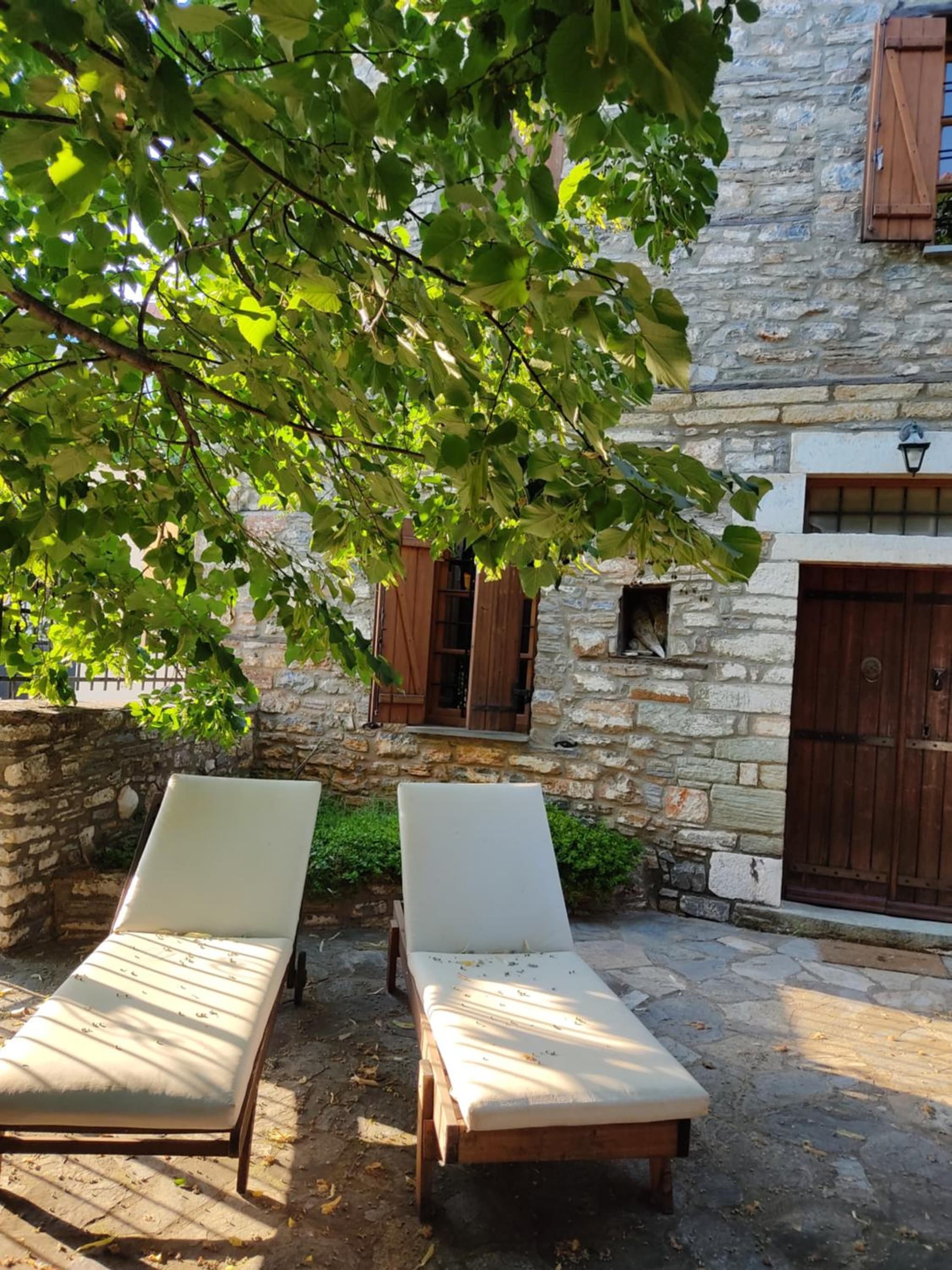 Aronia Stone House photo 4