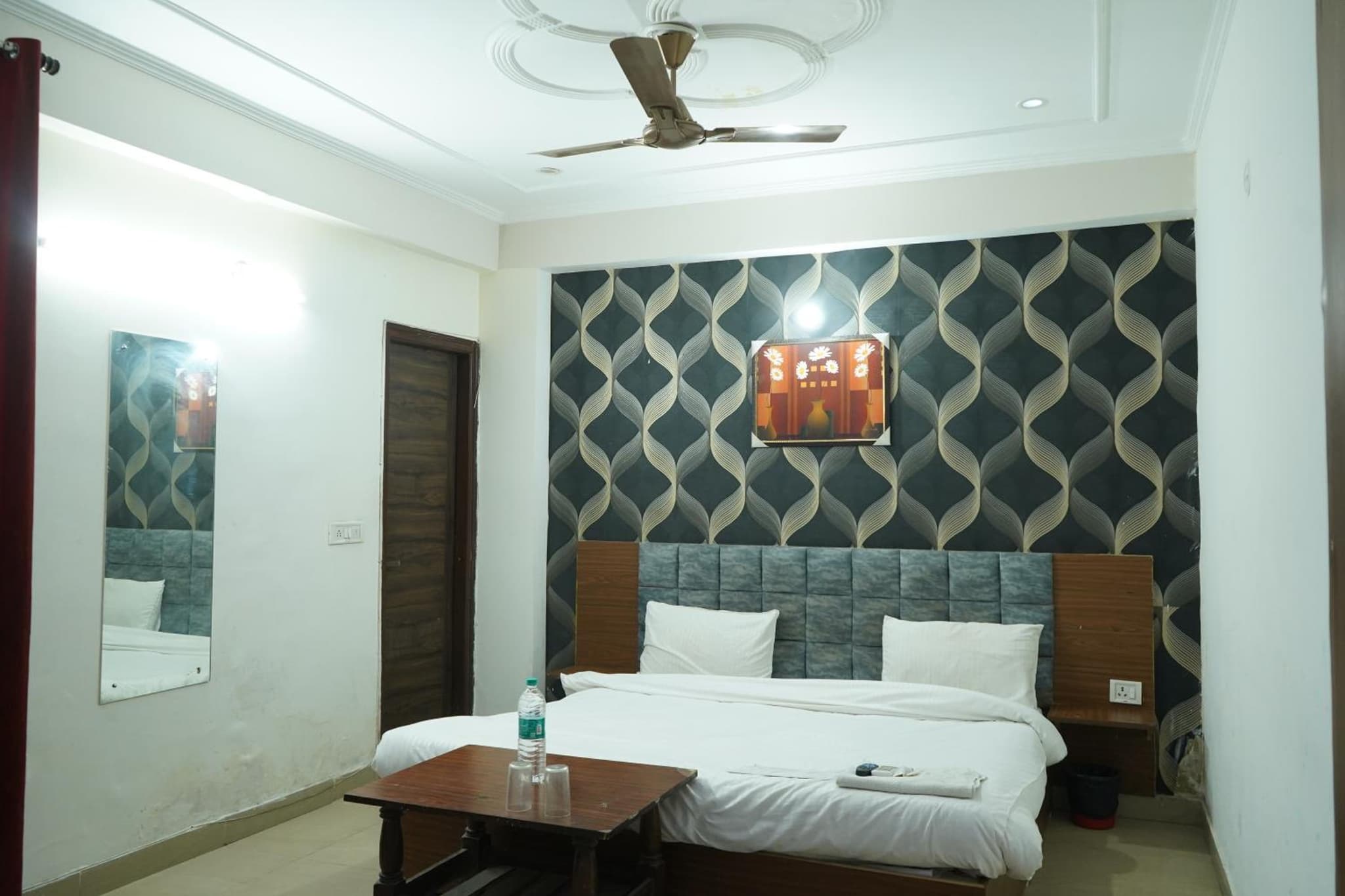 Hotel Quadis - Noida sec 51 photo 8