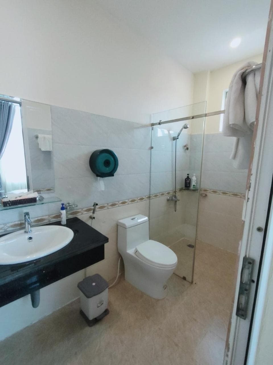Kim Huong Quang Hotel photo 8