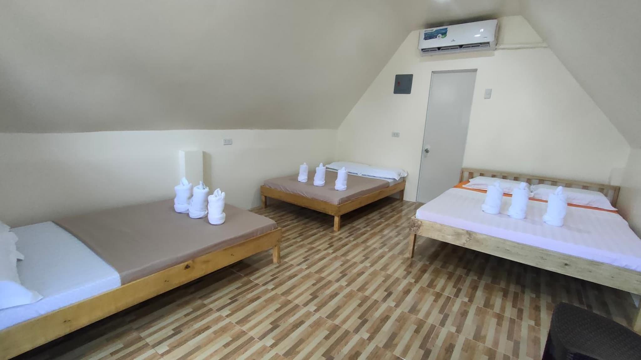 Dwarf Guest House photo 5