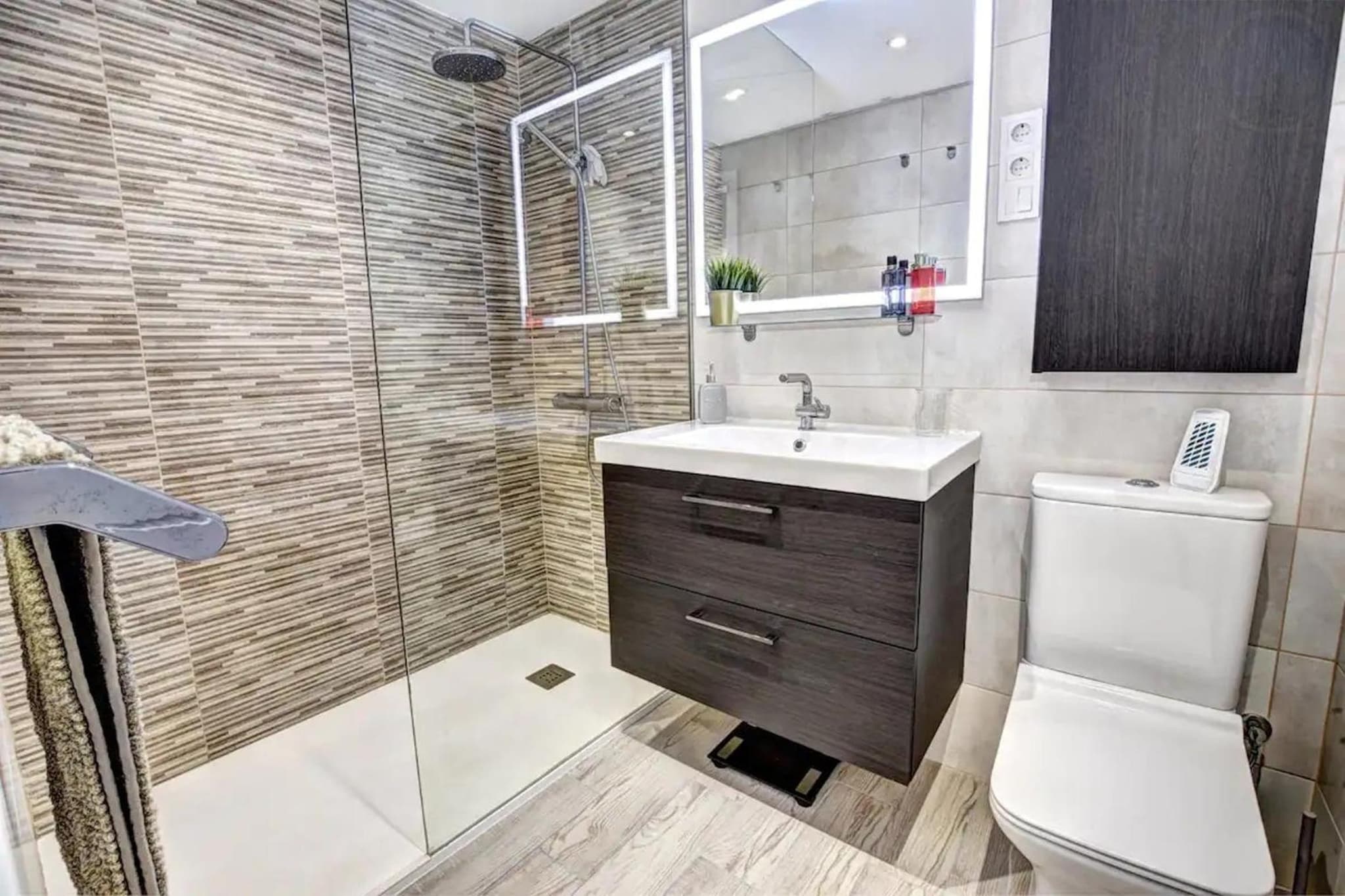 Stunning 1 bed apt Benalmadena photo 8