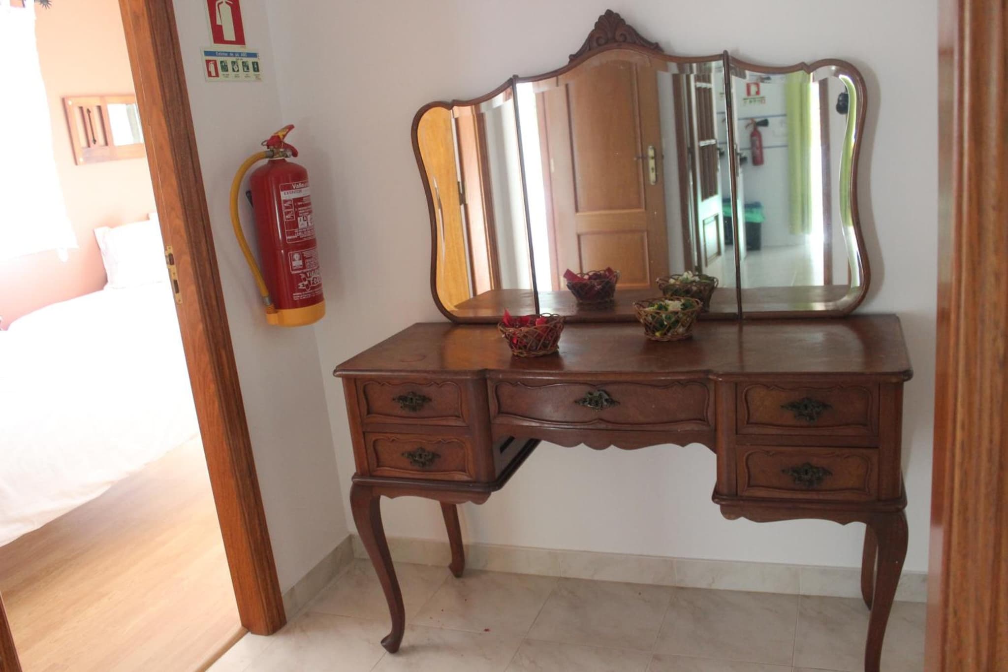 Ericeira Chill Hill Hostel & Private Rooms photo 3