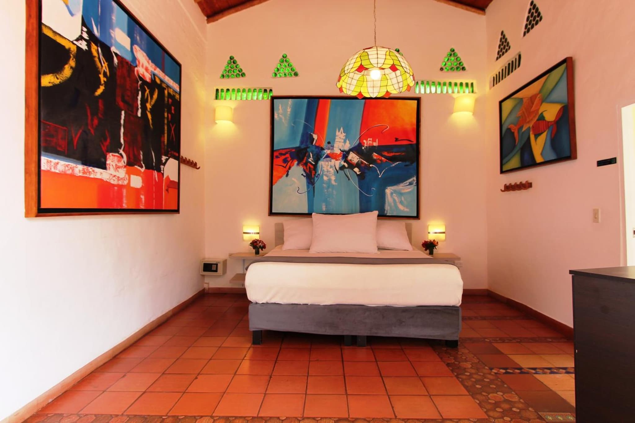 ApartaSuites Arcoiris photo 3