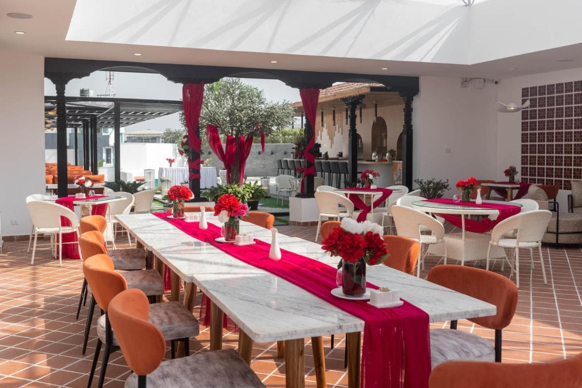 restaurant