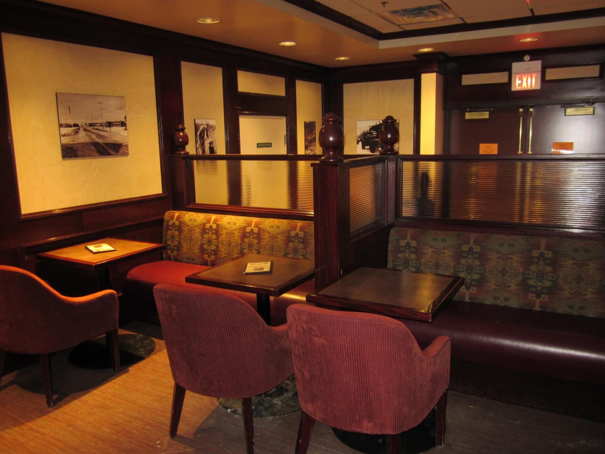 Woodlands Inn & Suites photo 8