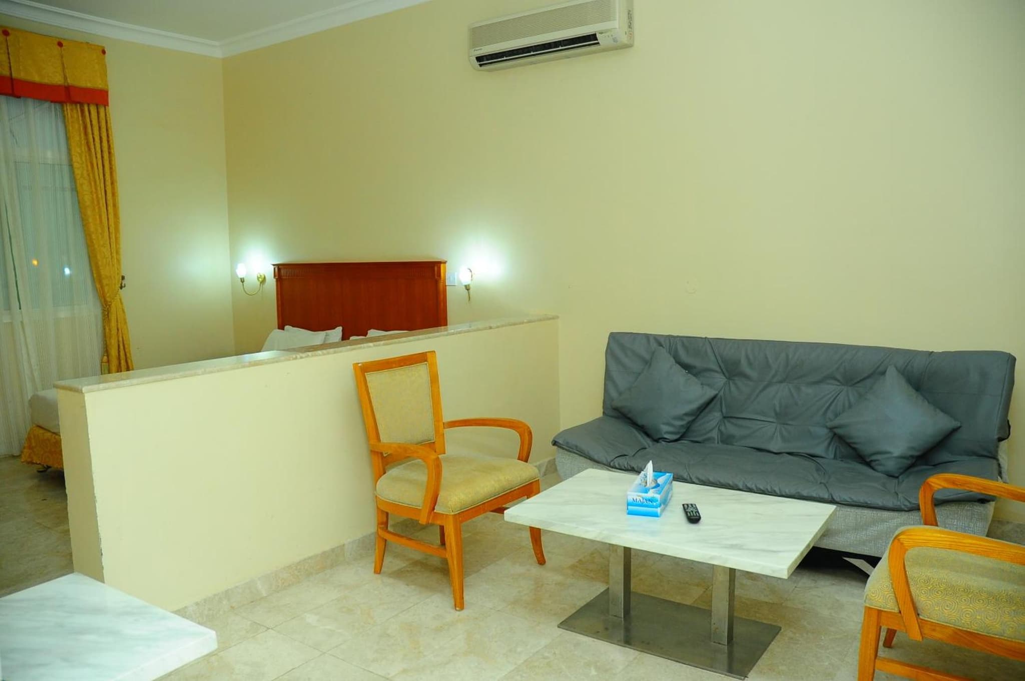 Al Faisal Hotel Suites photo 8
