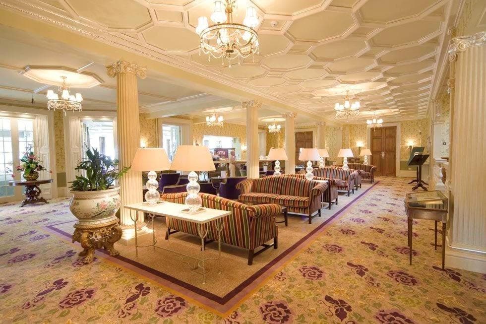 Phyllis Court Members Club photo 3