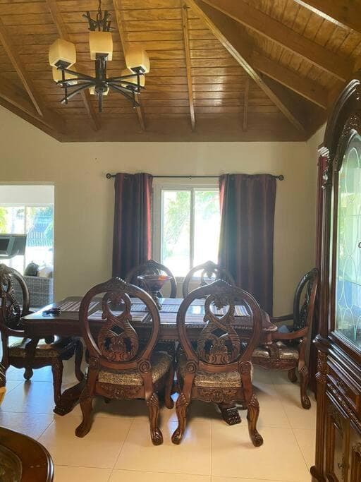 Sunset Palms & Villa Management Ltd photo 4