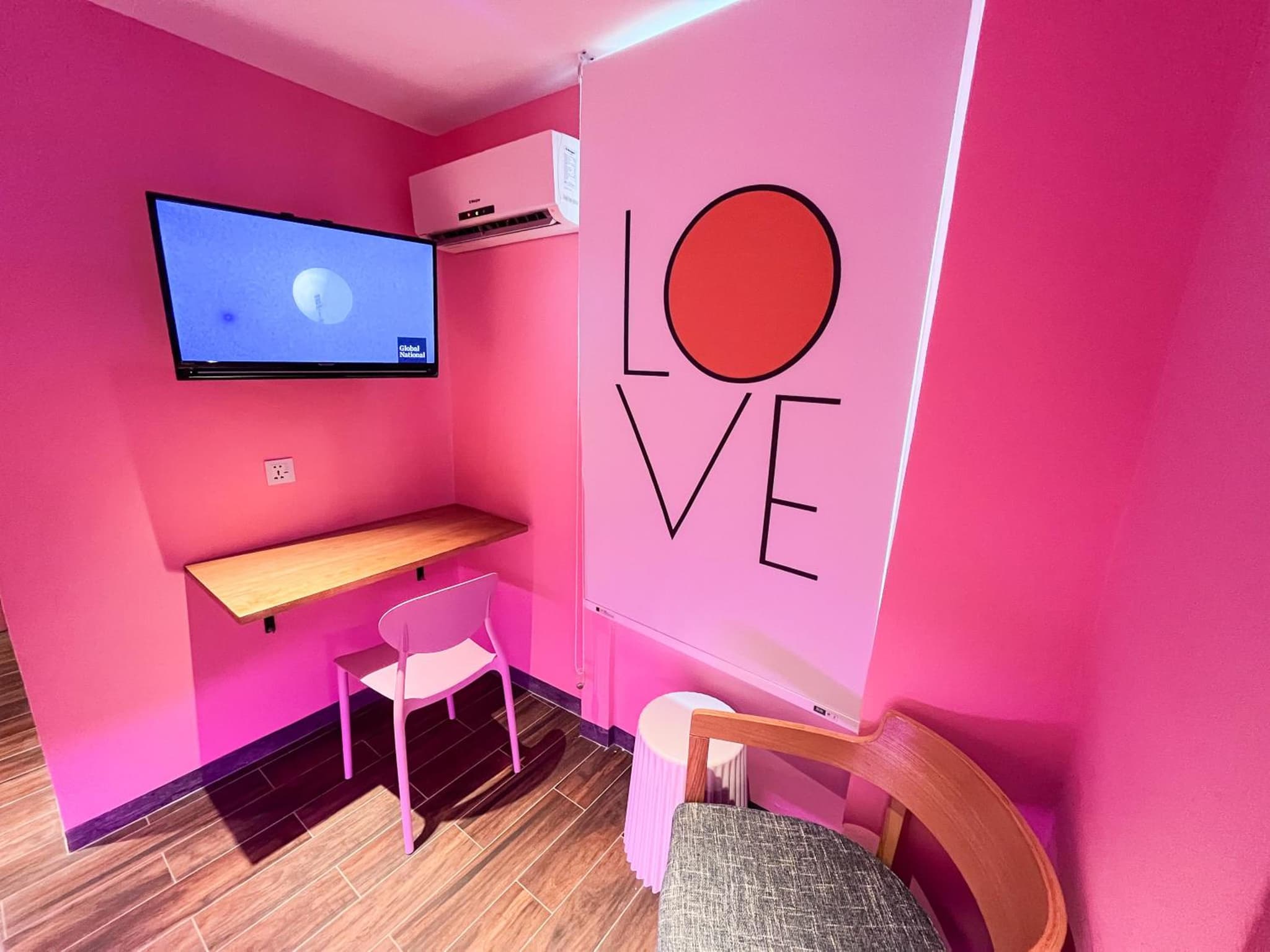 Apple 1 Hotel Queensbay photo 9