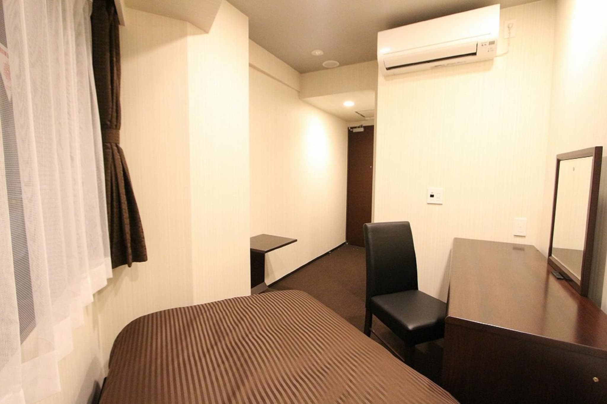 HOTEL LiVEMAX Nihonbashi Hakozaki photo 4