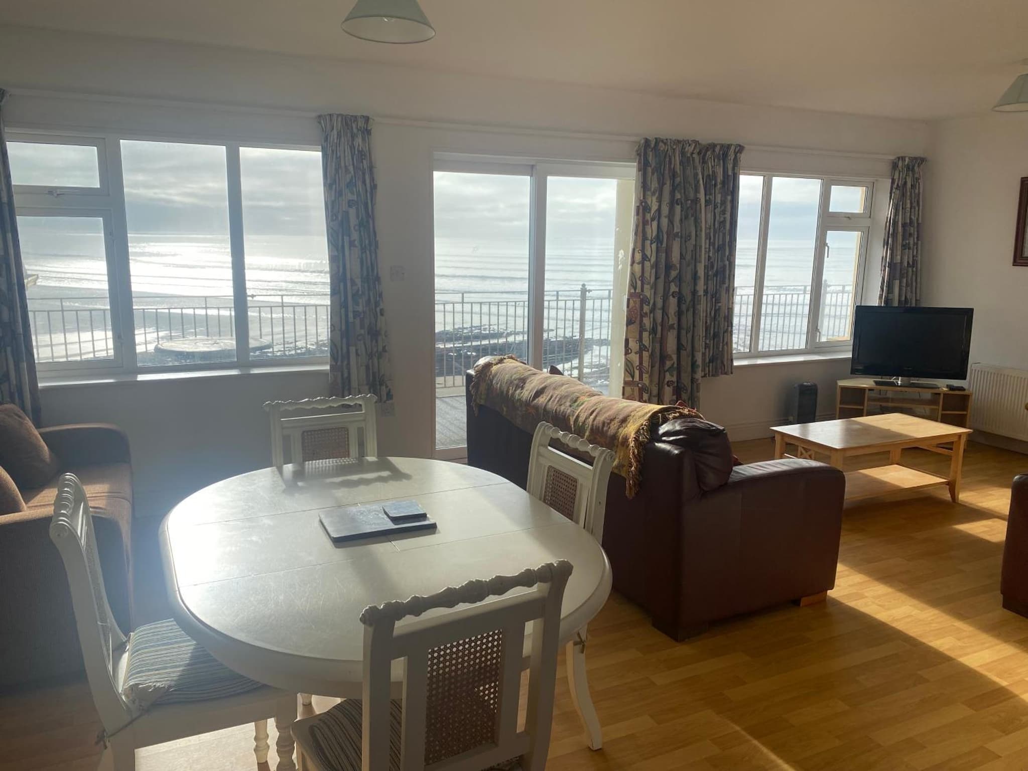 ONeills Apartments photo 8