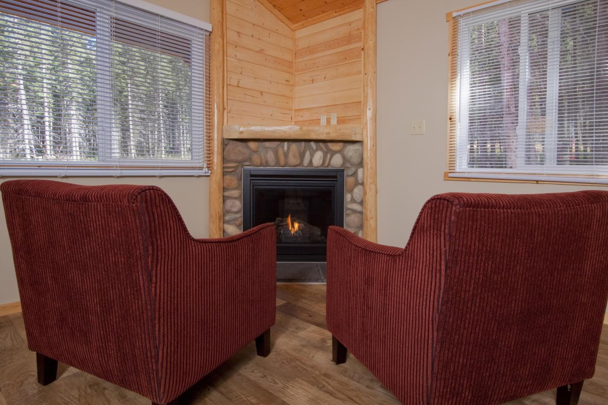 Jasper East Cabins photo 3