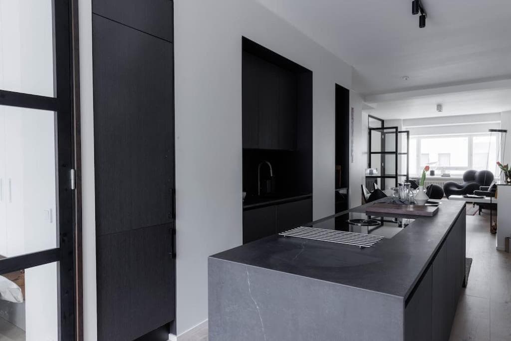 Spacious 2BR apartment on Bulevardi photo 5