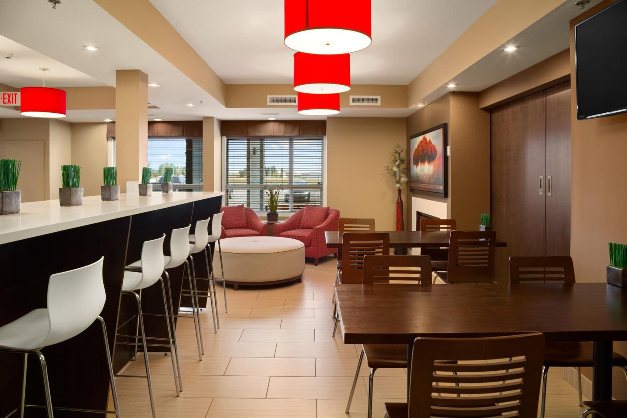 Microtel Inn & Suites by Wyndham Blackfalds photo 8
