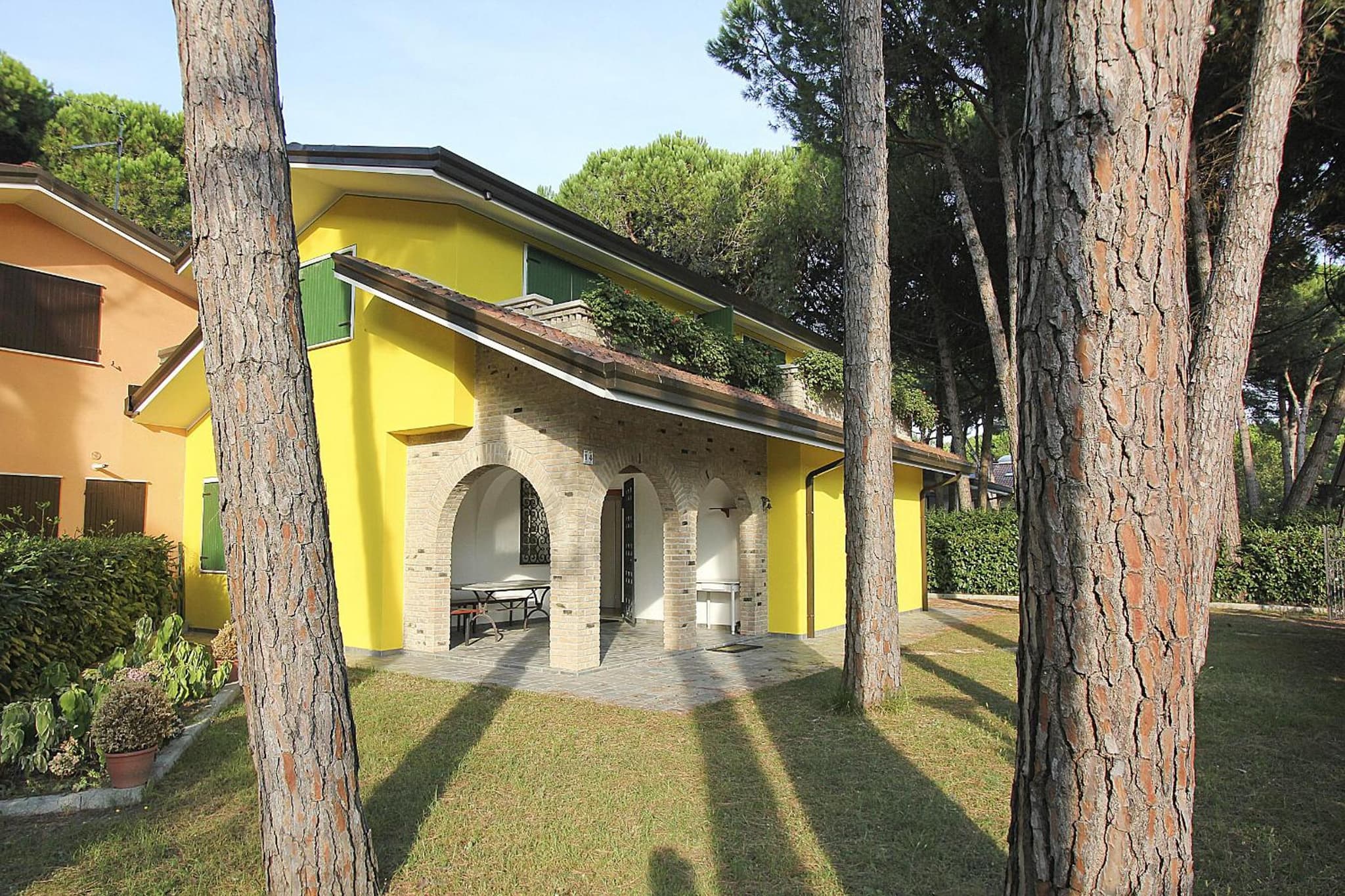 Villa Yellow photo 4
