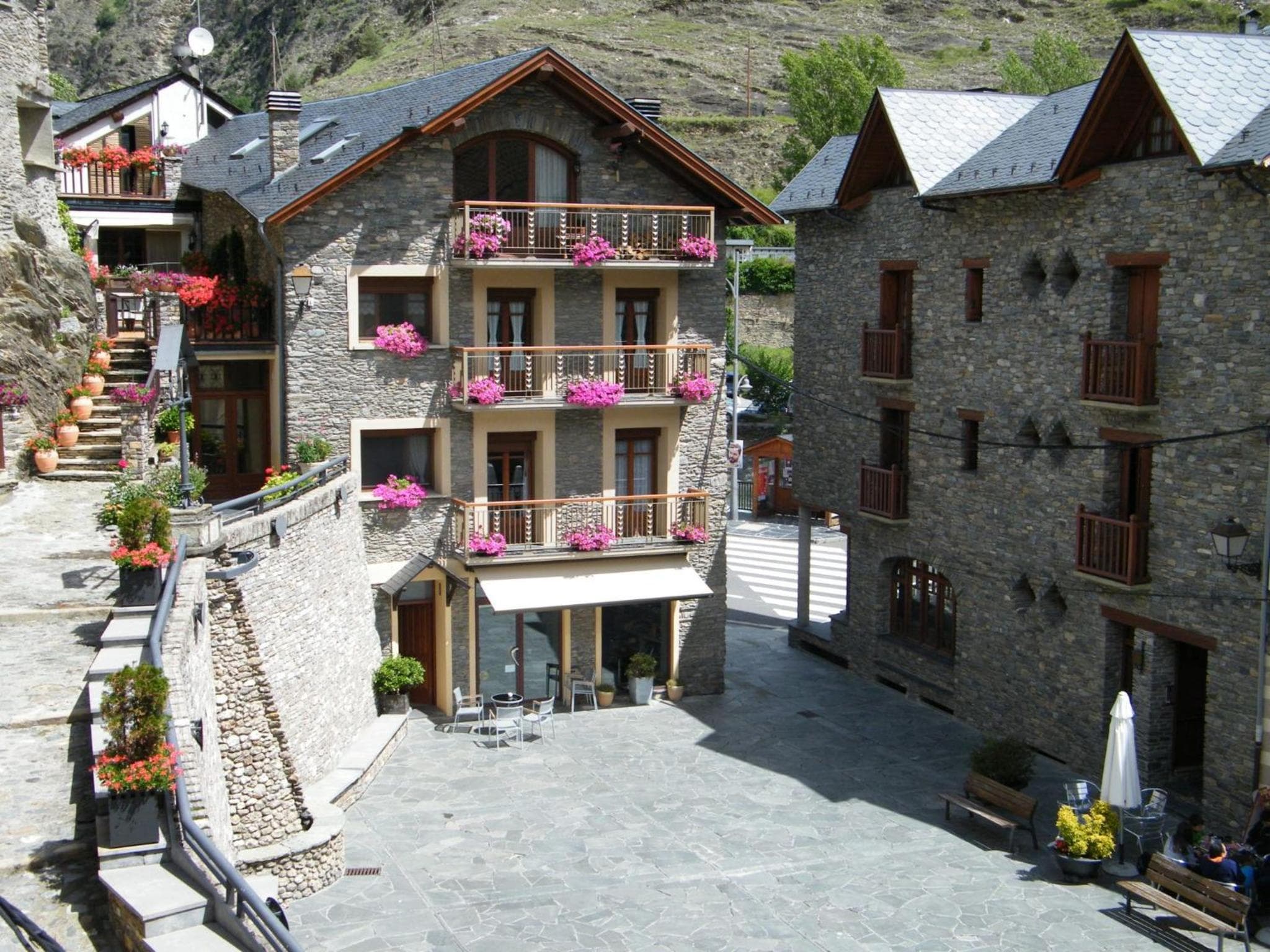 HOTEL LAMOGA photo 7