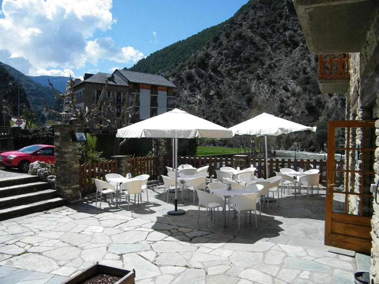 HOTEL LAMOGA photo 2