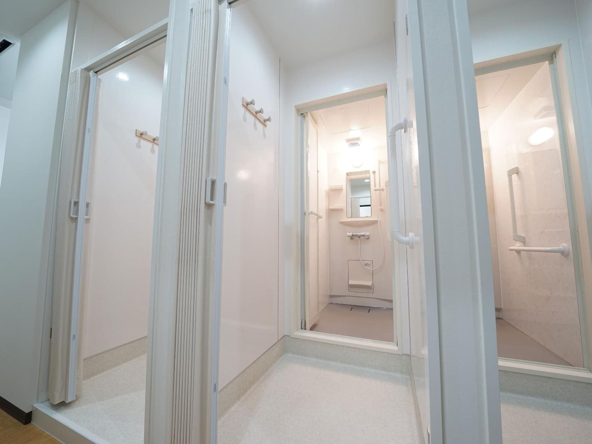 WELLCABIN TENJIN - Male Only photo 9