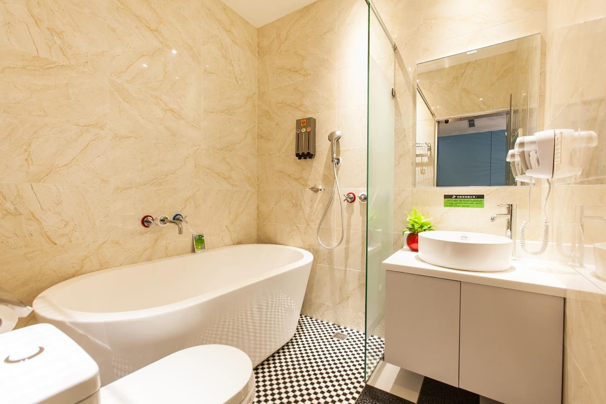 168 Motel-Hsinchu photo 8