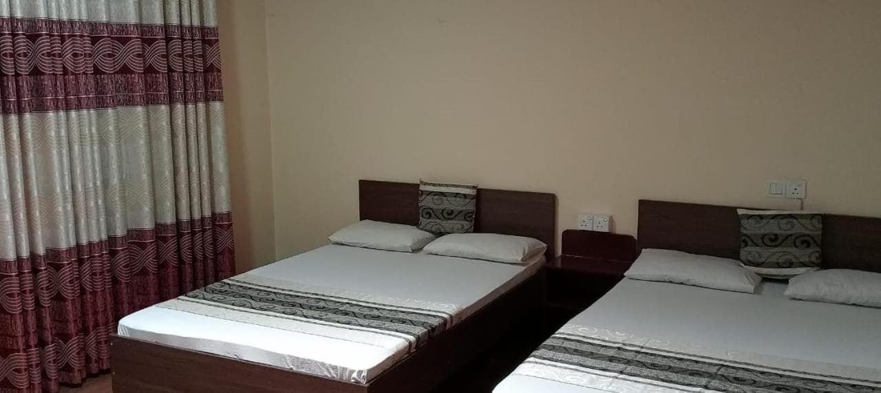 Thuvaraga Inn photo 8