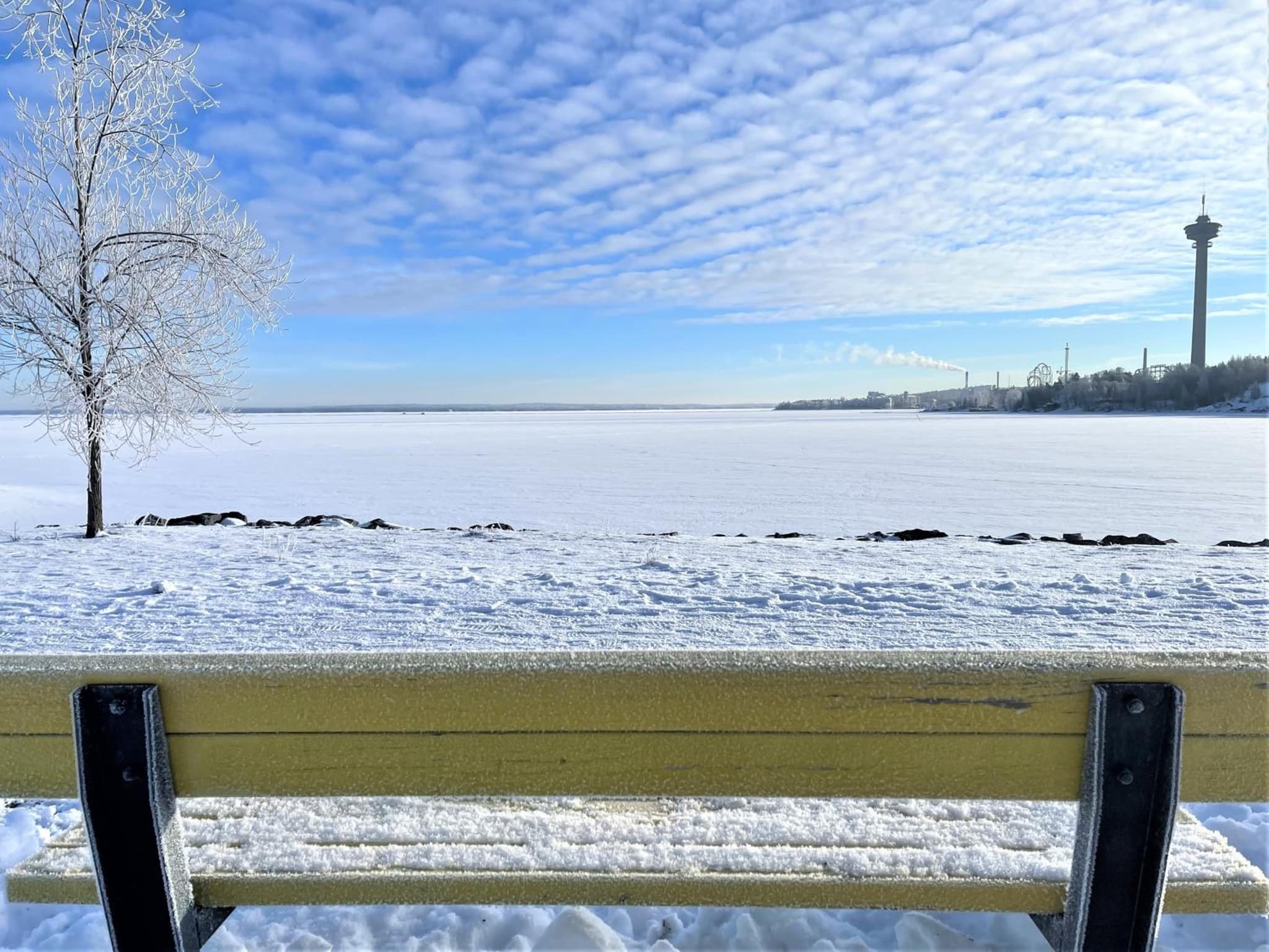 Close to center and Näsijärvi Lake - free parking, AC, and two double beds photo 6