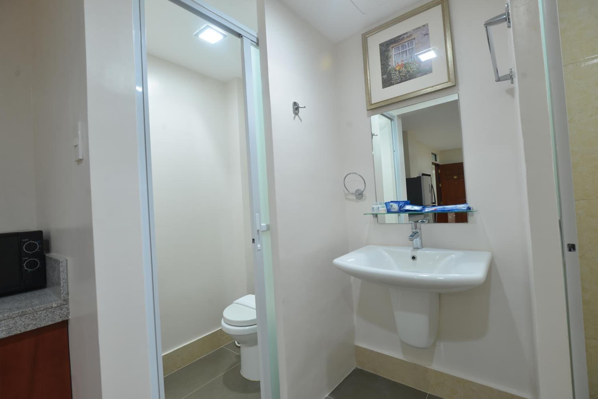 Royal Suites Condotel photo 4