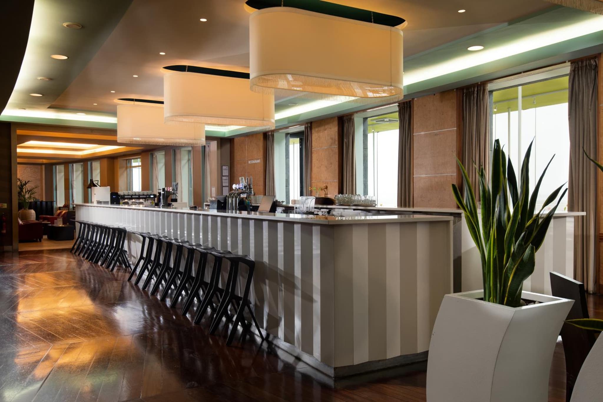 The Midland photo 2